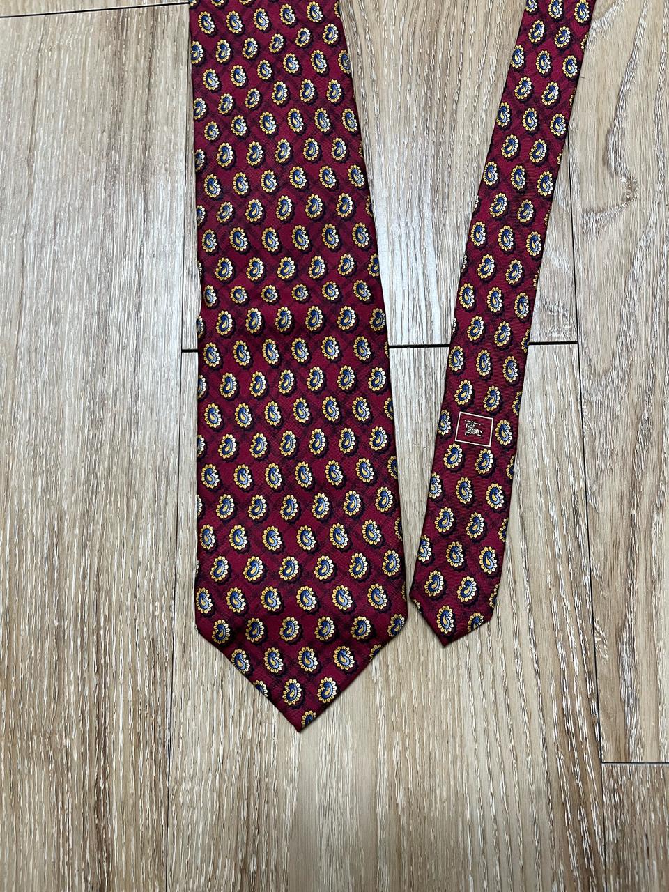 버버리 페이즐리 넥타이