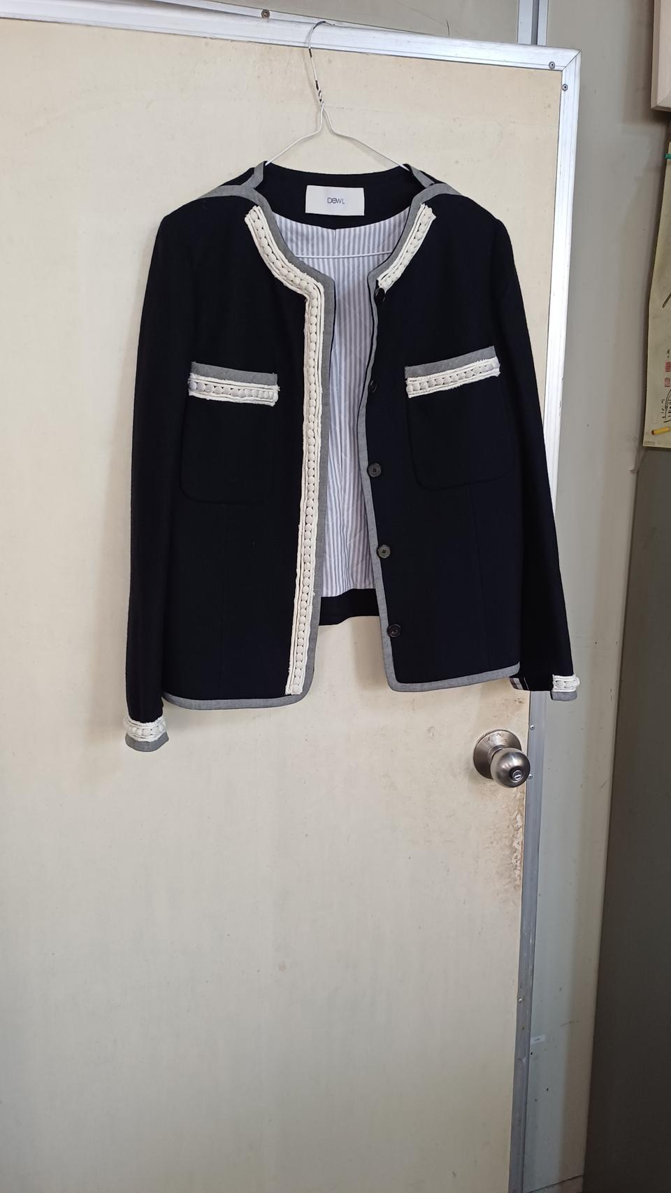 듀엘여성자켓55싸이즈