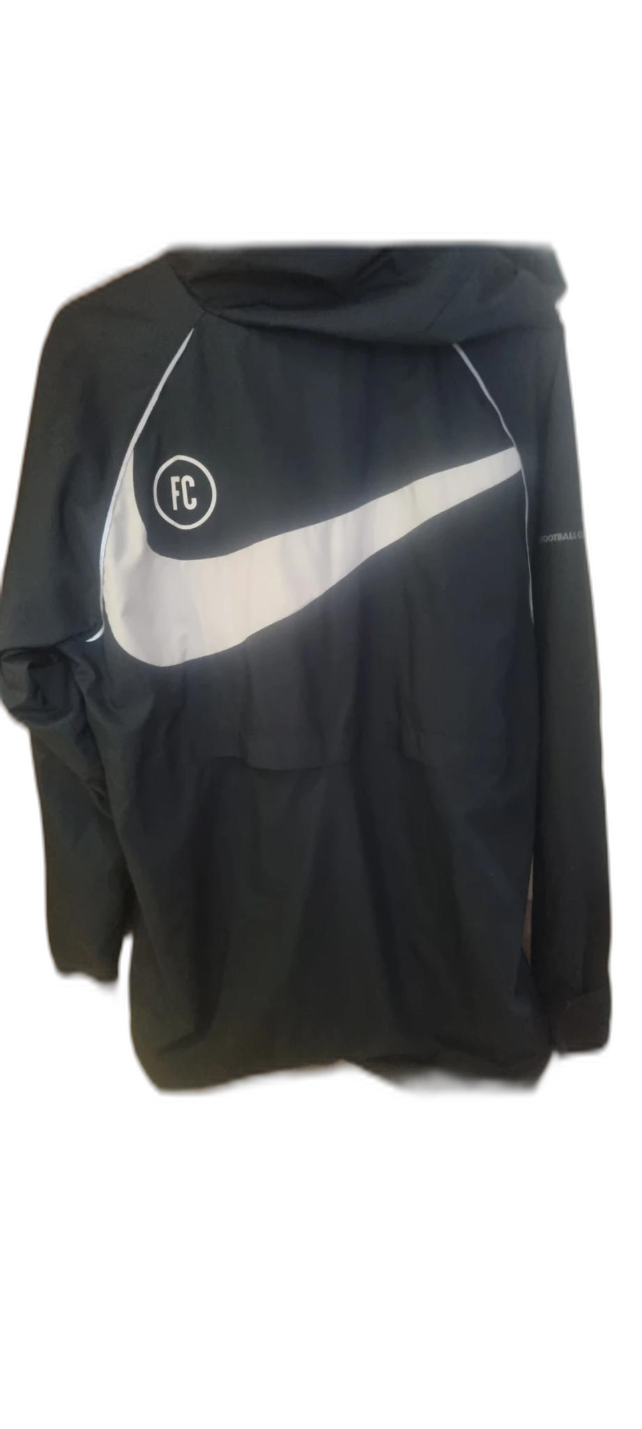 나이키아노락바람막이자켓. L