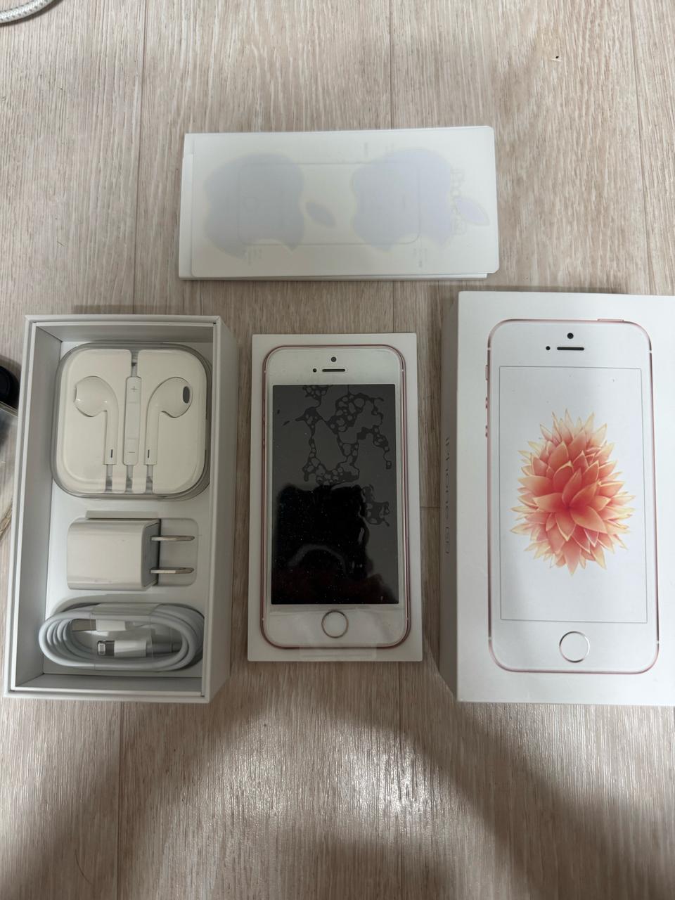 아이폰se1 로즈골드 128gb (all순정 + 배터리100%)