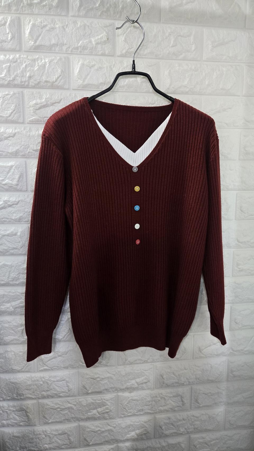 봄 배색 브이넥 니트