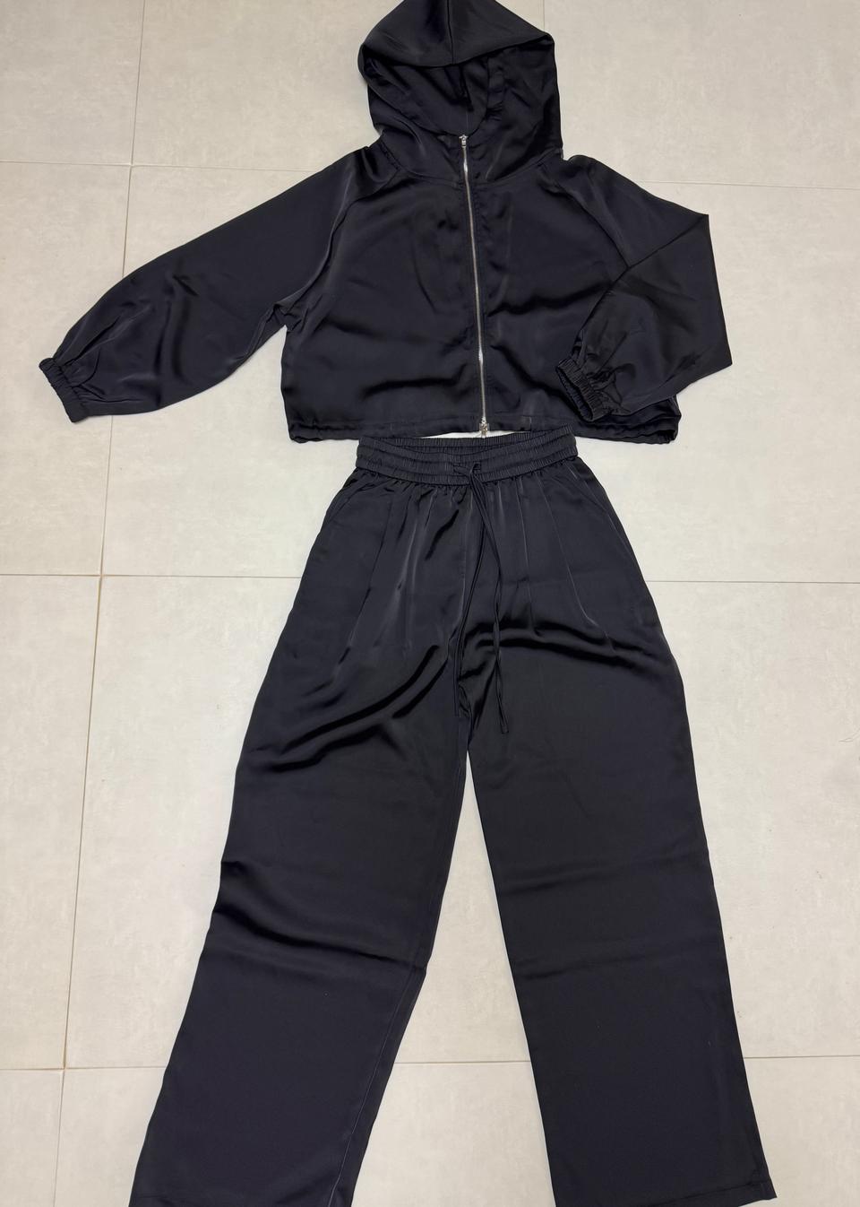 새상품 블랙 실크 후드집업 트레이닝 세트