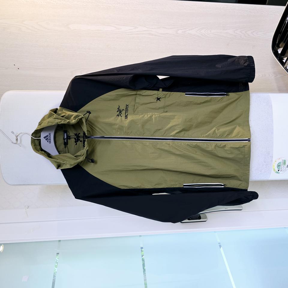  [ARC'TERYX] 아크테릭스 윈드쉘 바람막이 자켓 105