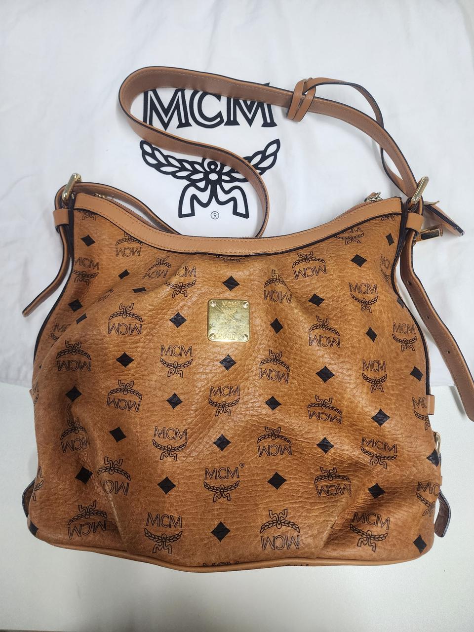 MCM 엠씨엠 호보백 숄더백