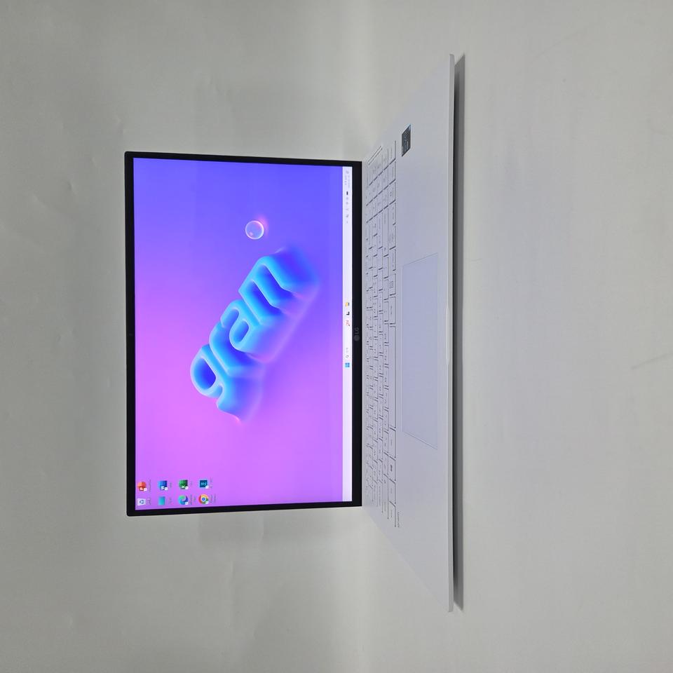 엘지 노트북 i5 그램16 화이트 gram/WQXGA/1190g