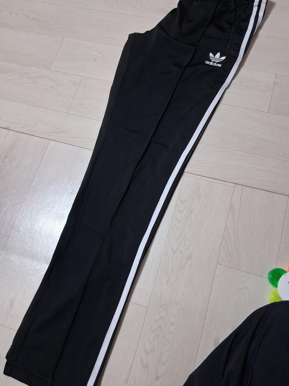 아디다스 트레이닝복 새상품 100