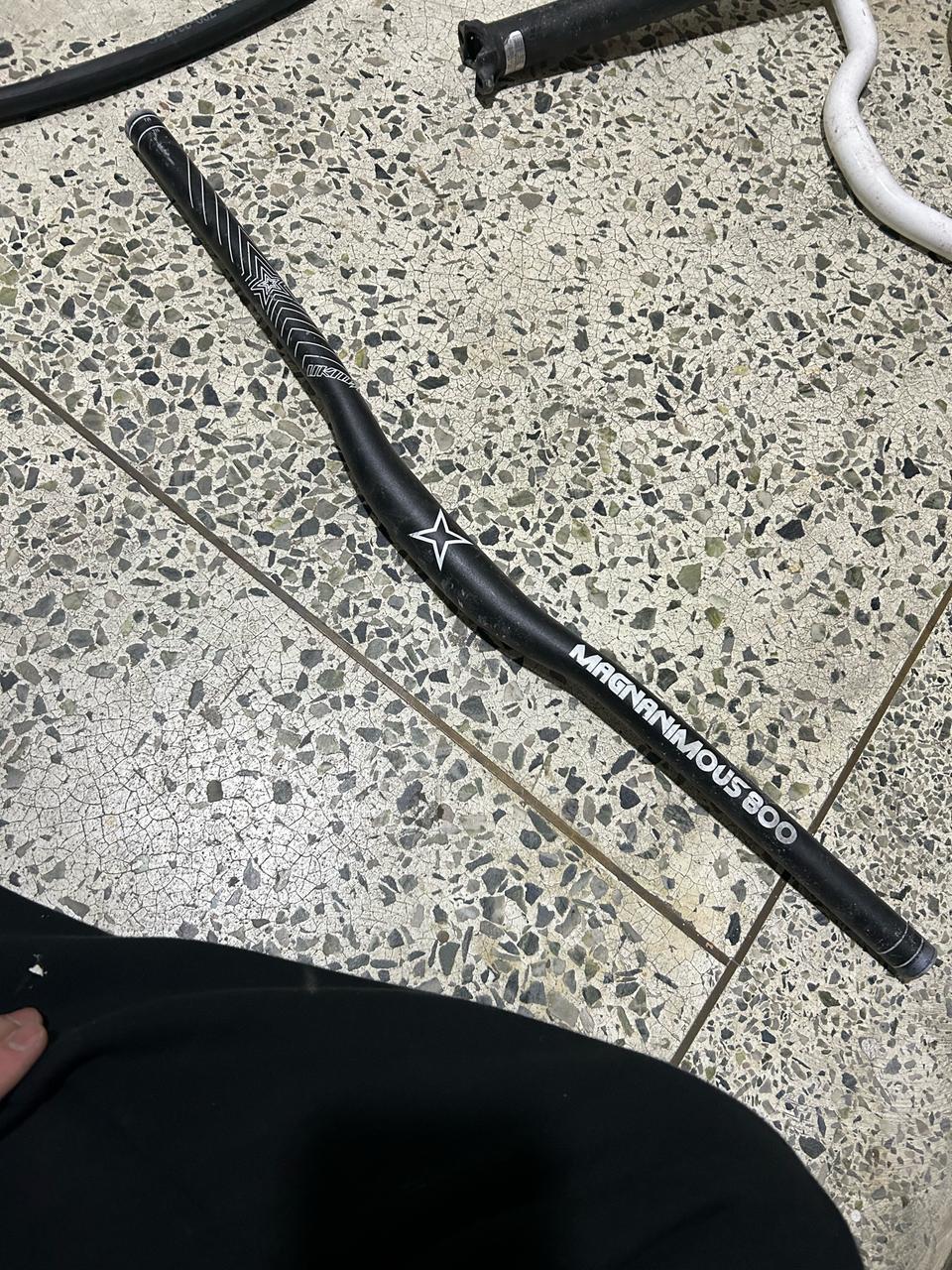 언노운 라이저바