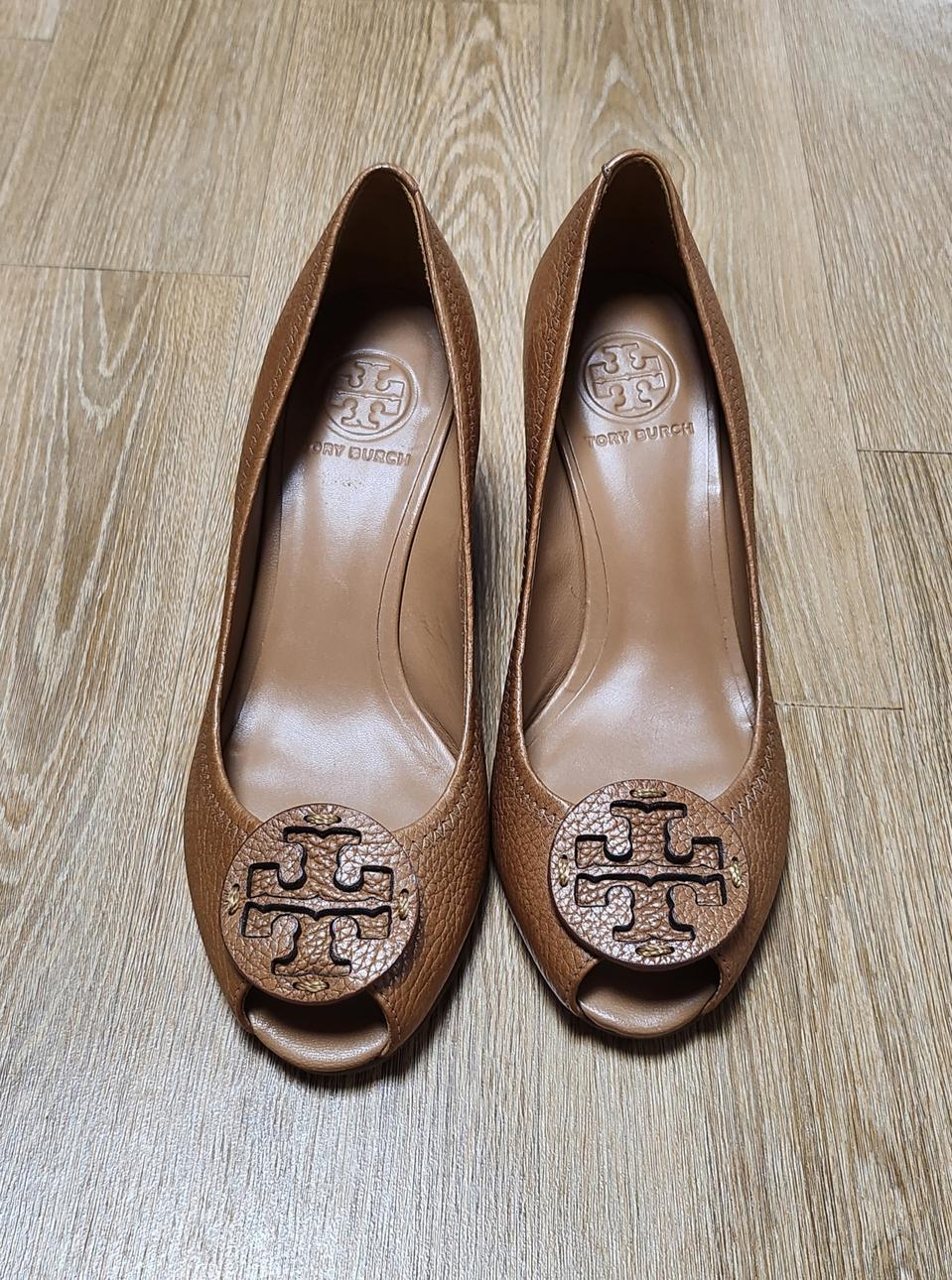 토리버치 토오픈 웨지힐7.5M