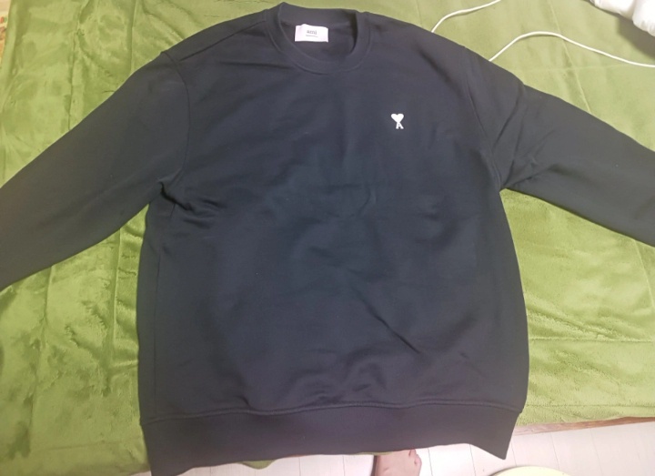 아미 맨투맨 화이트로고