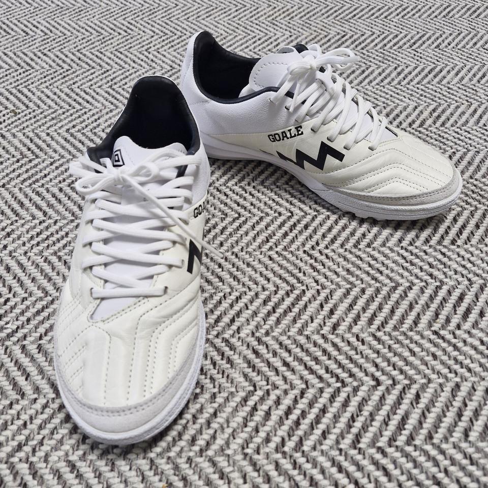 (새샹품 220~230) 여성 엄브로풋살화 신발 운동화