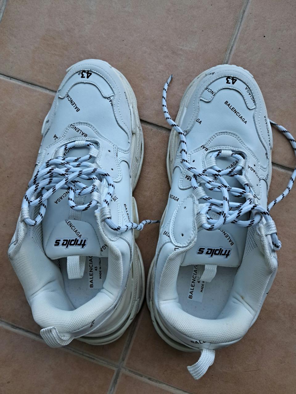 발렌시아가. 신발43