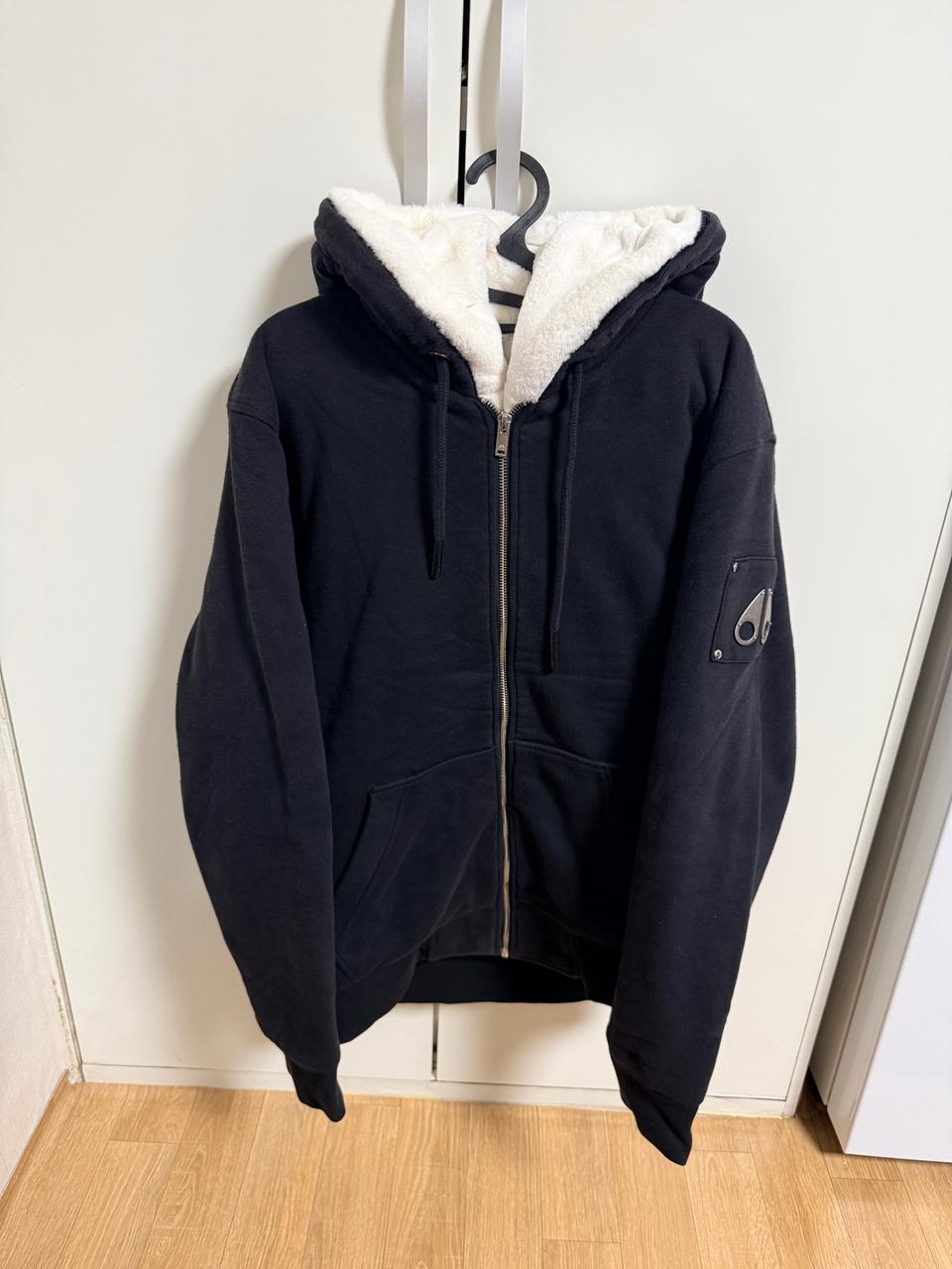 무스너클 버니스웨터 23FW