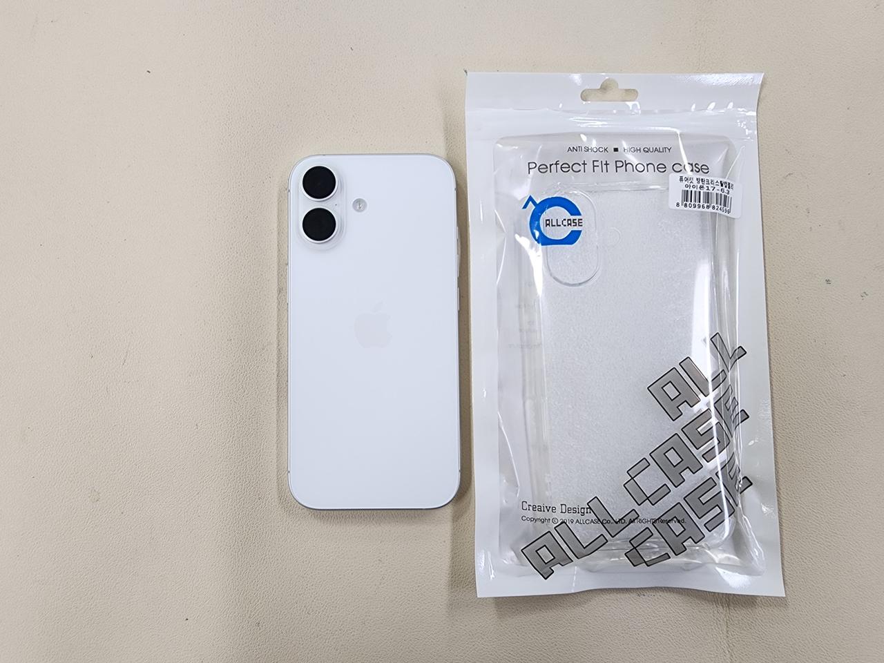 아이폰17 256G 밧데리100프로 무기스 상태최상 실사용3개월 ^^