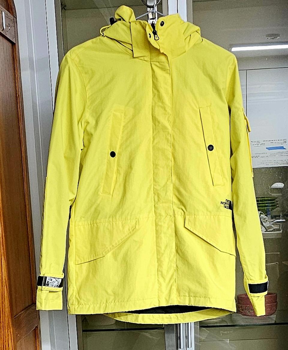 노스페이스 여성 등산자켓 사이즈85(55)