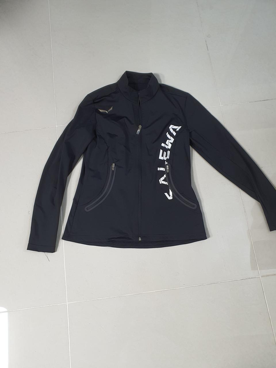 살레와 기능성 자켓 여성