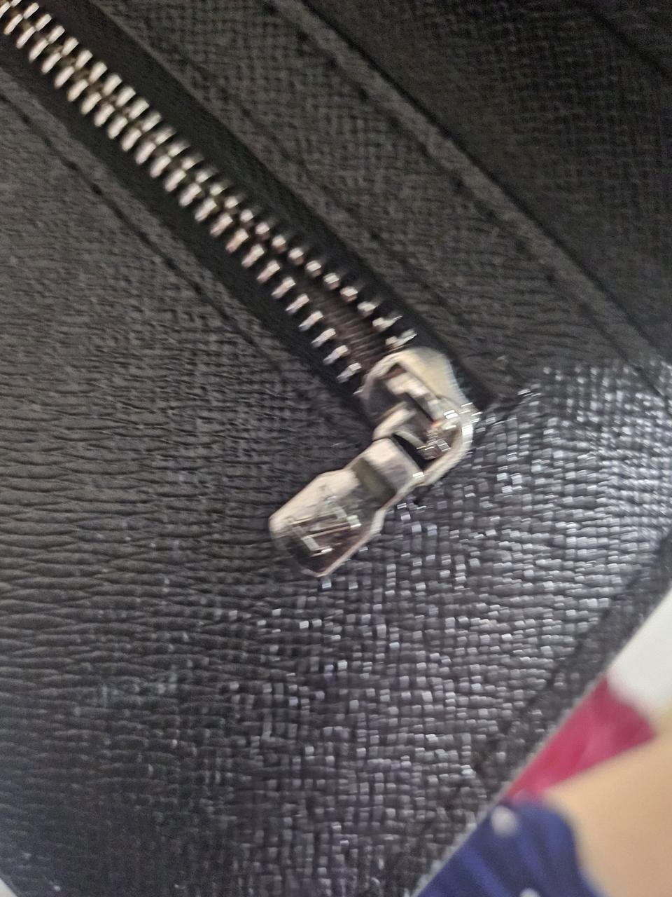 루이비통 여성지갑 팔아요