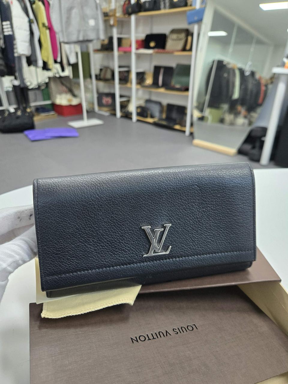 [50%할인] 루이비통 락미 장지갑