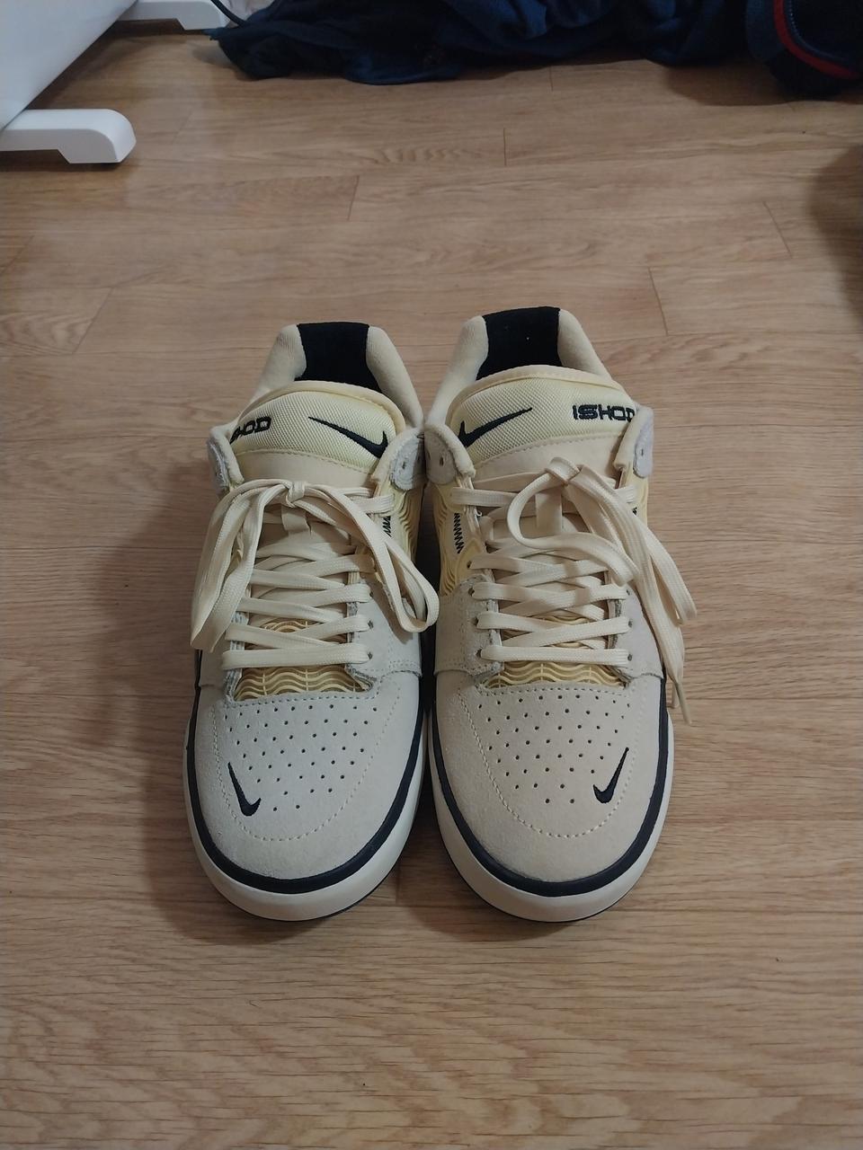 나이키 스니커즈 270사이즈