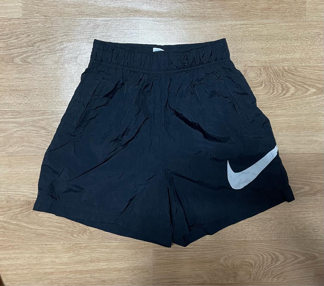 나이키 스우시 블랙 반바지 바지