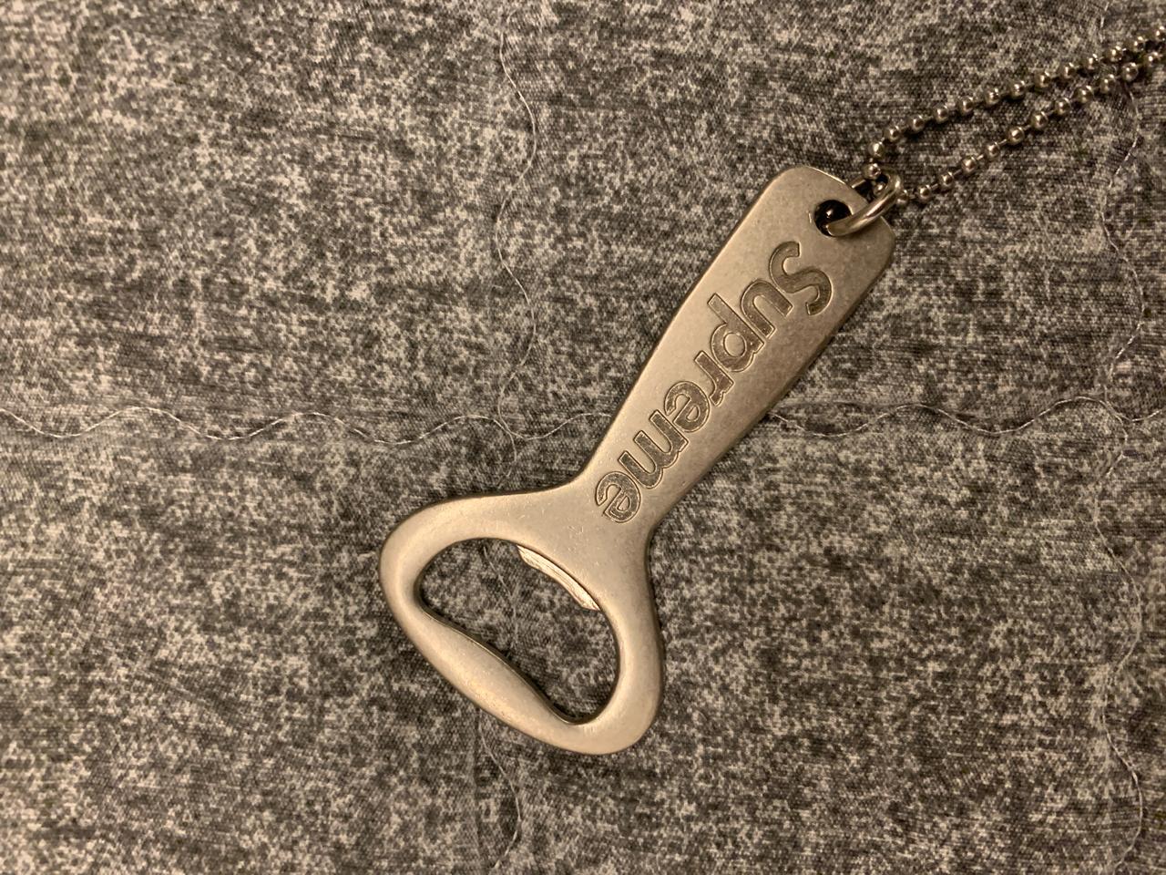 슈프림 병따개 정품 키링