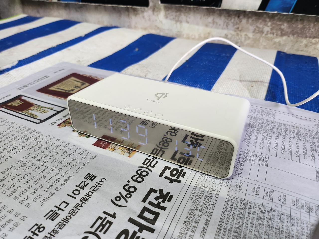 카푸 고속 무선충전기 @ 시계