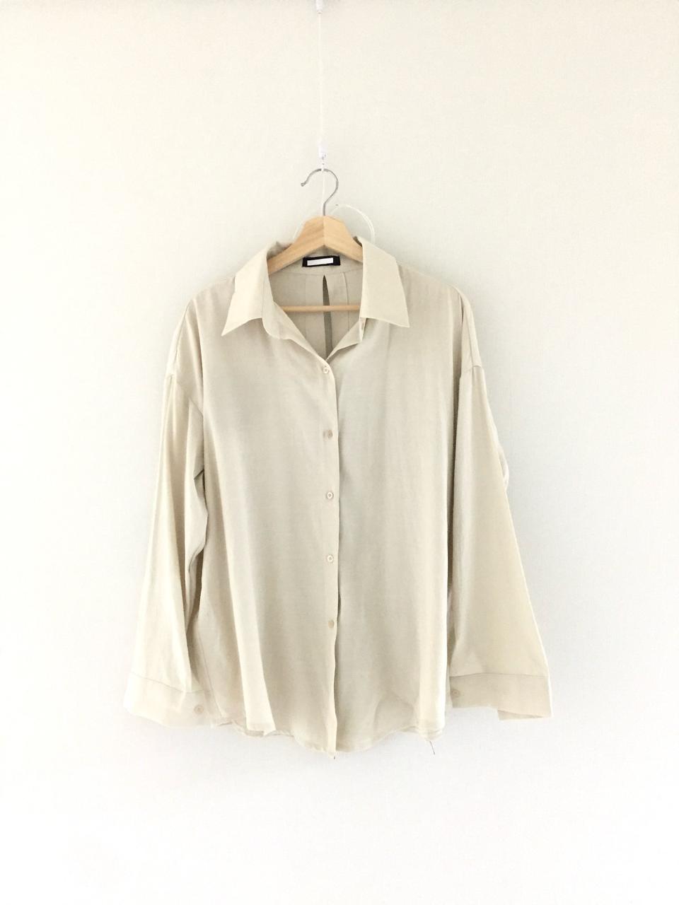 (새) 연베이지 뒷트임 시스루 셔츠 남방