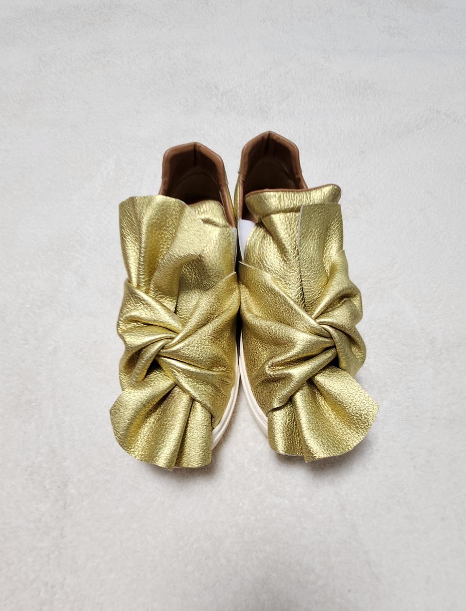 새상품/수제화 골드 리본꼬임 슬립온245