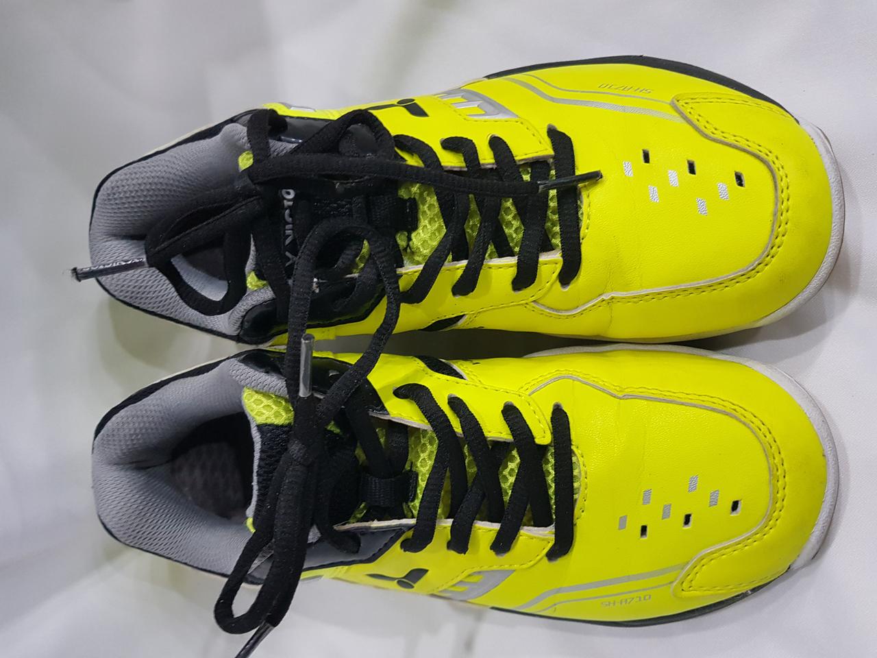 비트로 배드민턴.탁구용 운동화