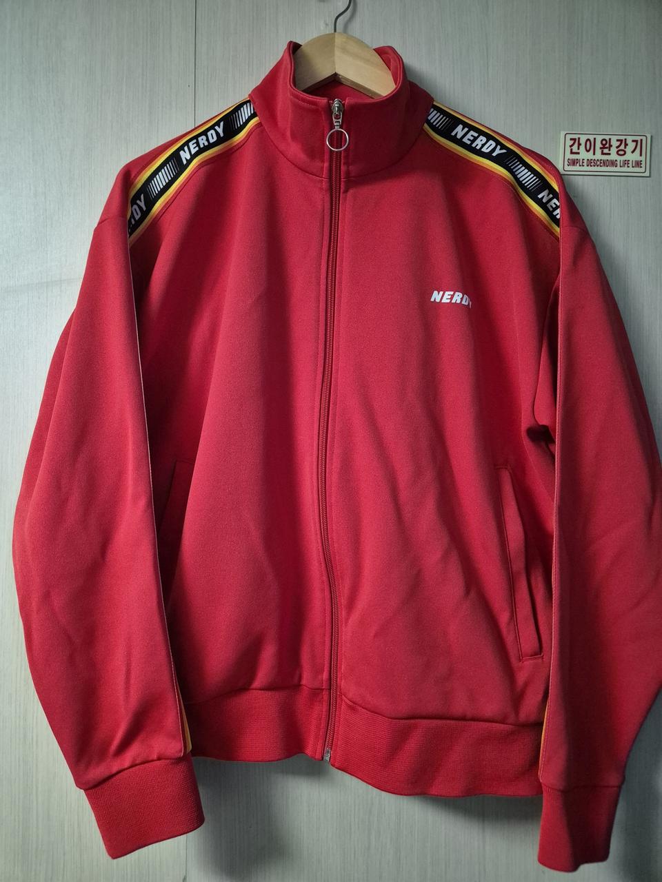 널디 로고 테이프 트랙탑