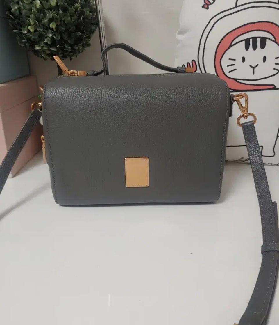 쿠론정품캐럴-미사용급