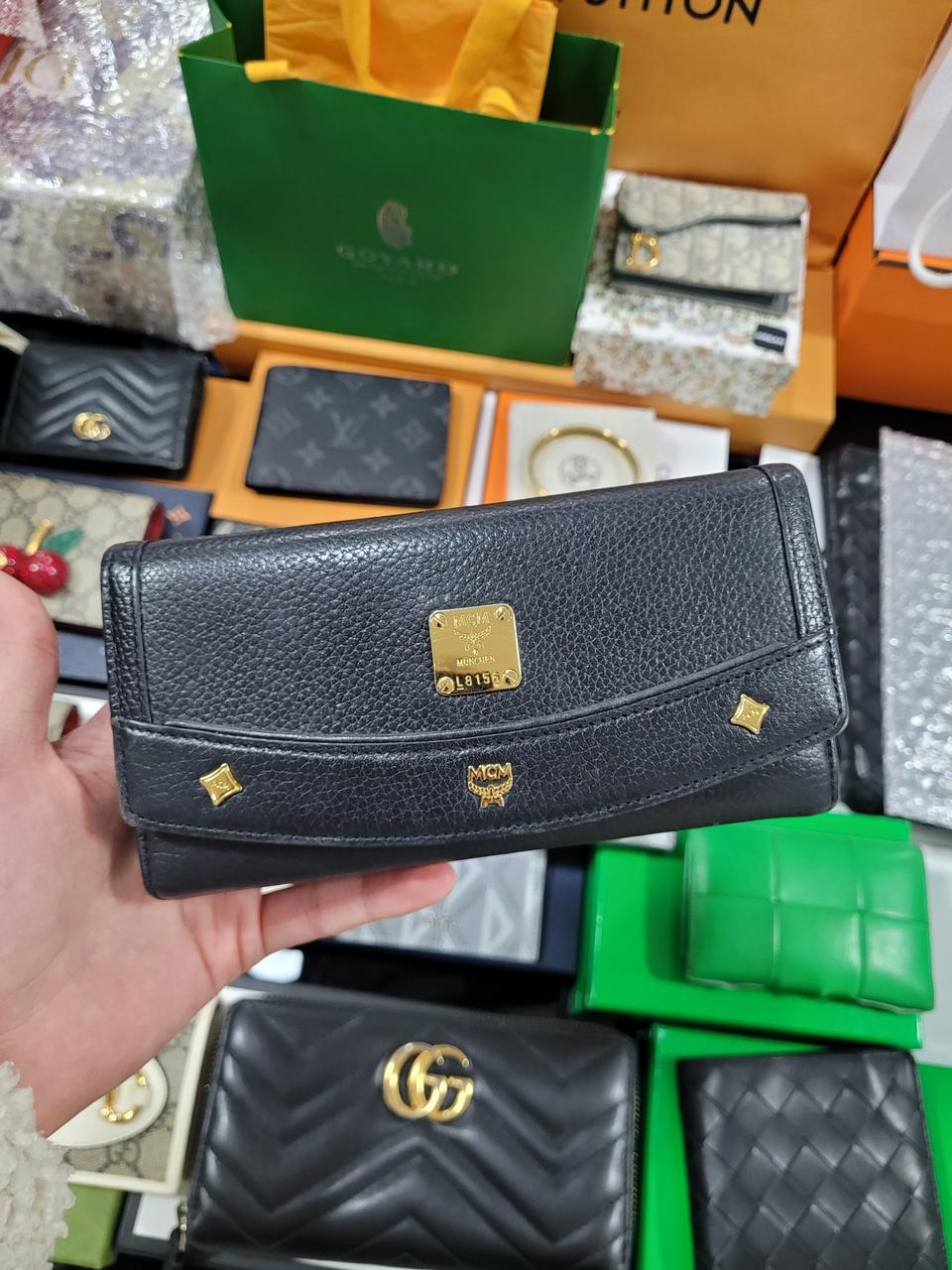 MCM 블랙 레더 장지갑 남여공용