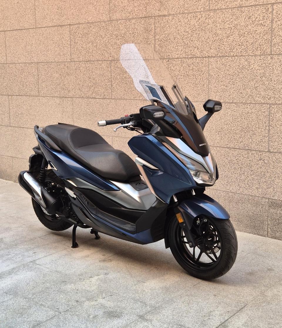 엔진수리한 2020 포르자300 판매합니다.