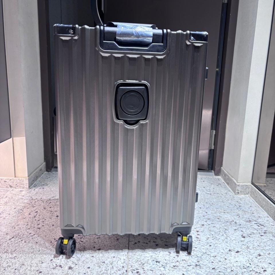 (새제품) 28인치 폴리카보네이트 하드 캐리어 다크그레이,하늘,블랙,민트