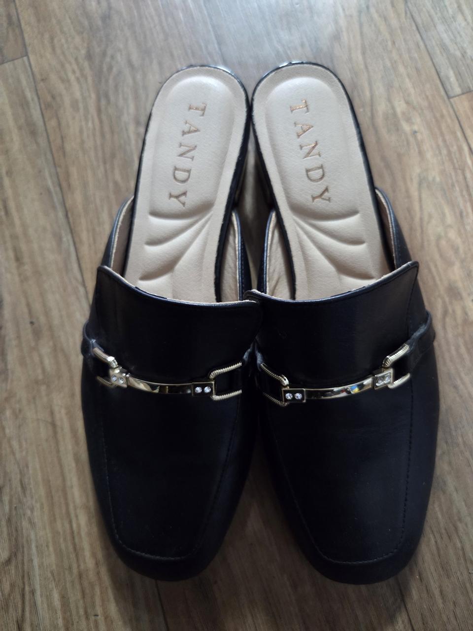 (245) 탠디 뮬 로퍼