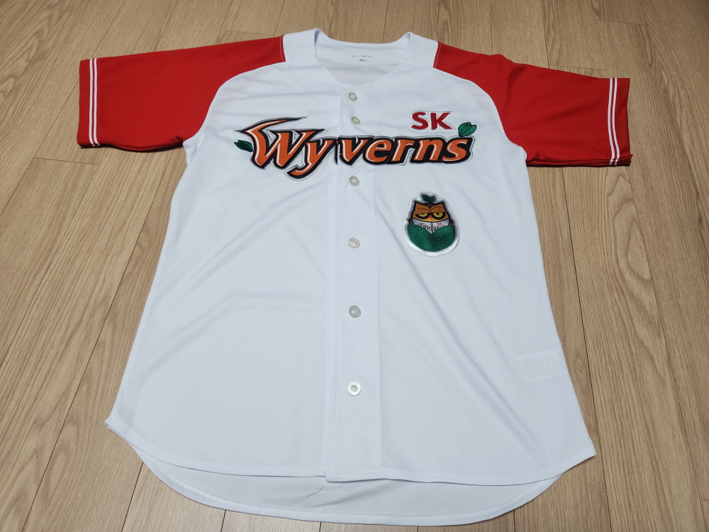 SK와이번스 부엉이 유니폼 사이즈 남, 녀 90 판매합니다.