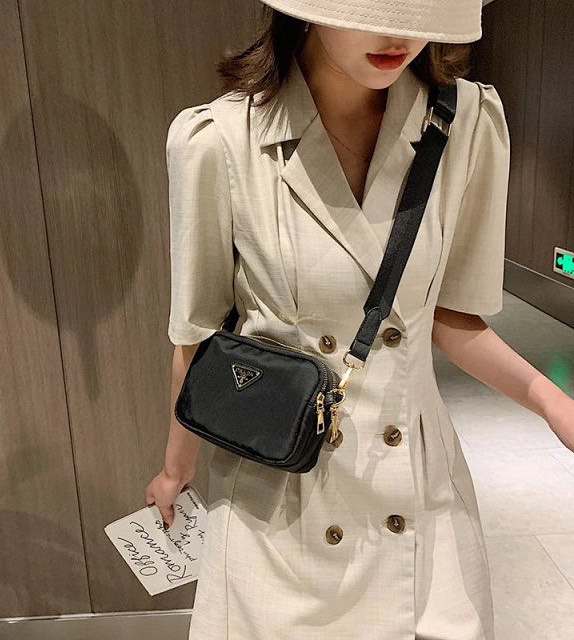 프라다뷰티 3단 크로스 숄더백 기프트백