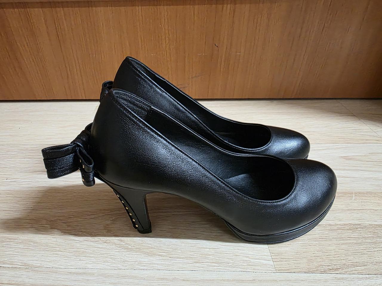 지젤슈즈 맞춤 검정색 펌프스 리본 힐 240mm-거의 새상품