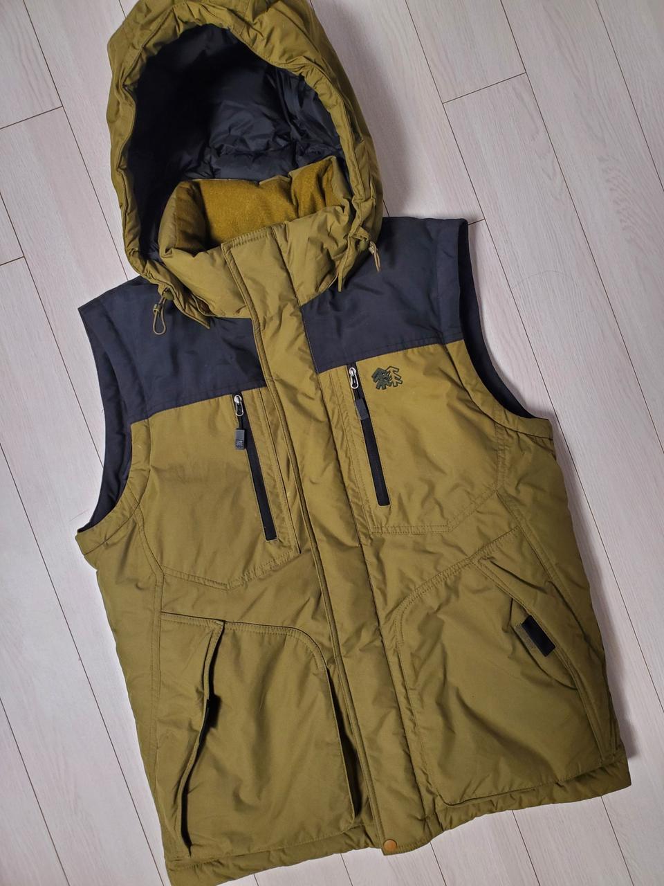 코오롱스포츠 구스다운 베스트 사이즈m여러 중고사이트에도 같이 판매하고