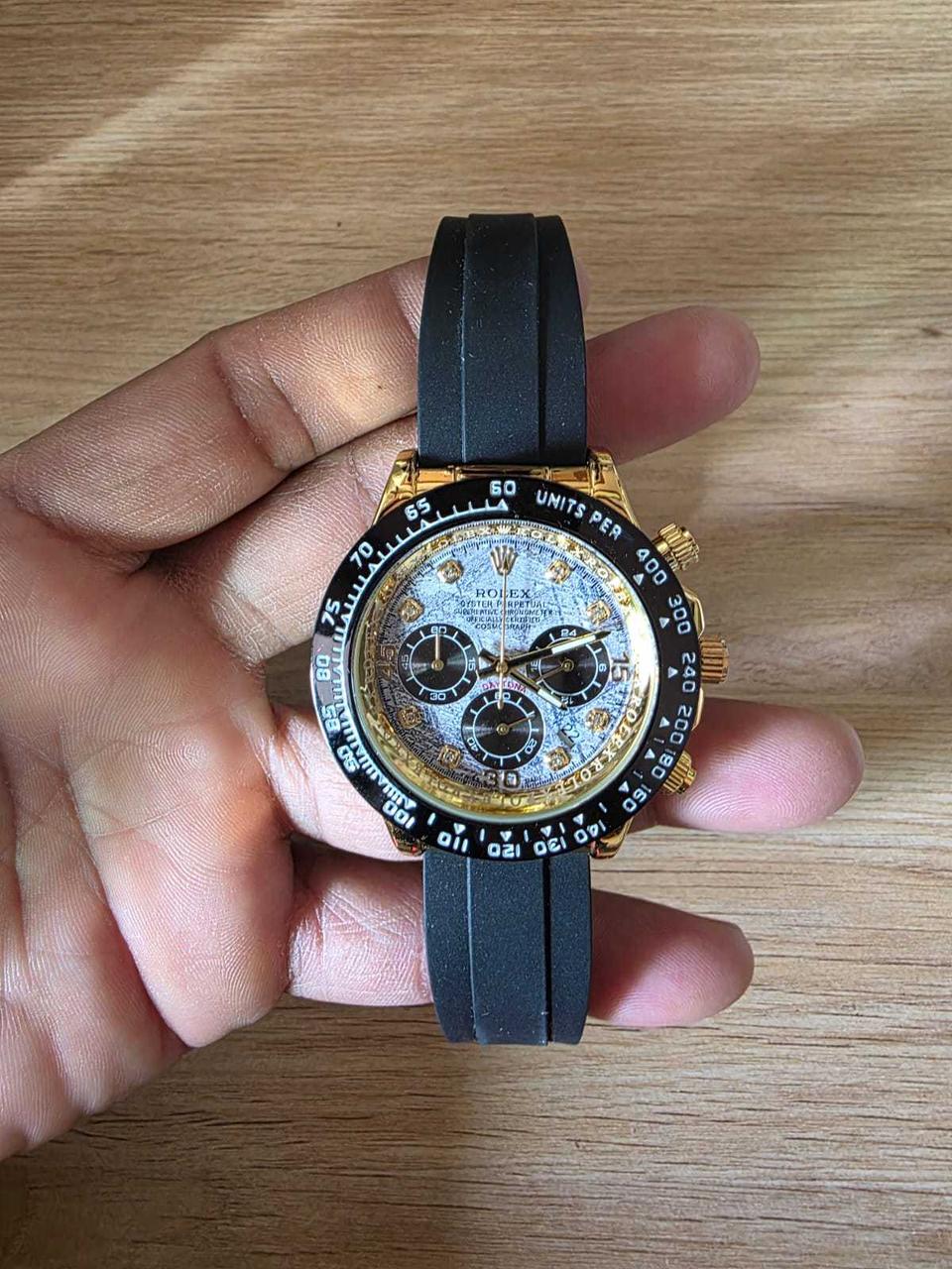 로렉스  쿼츠 시계 입니다