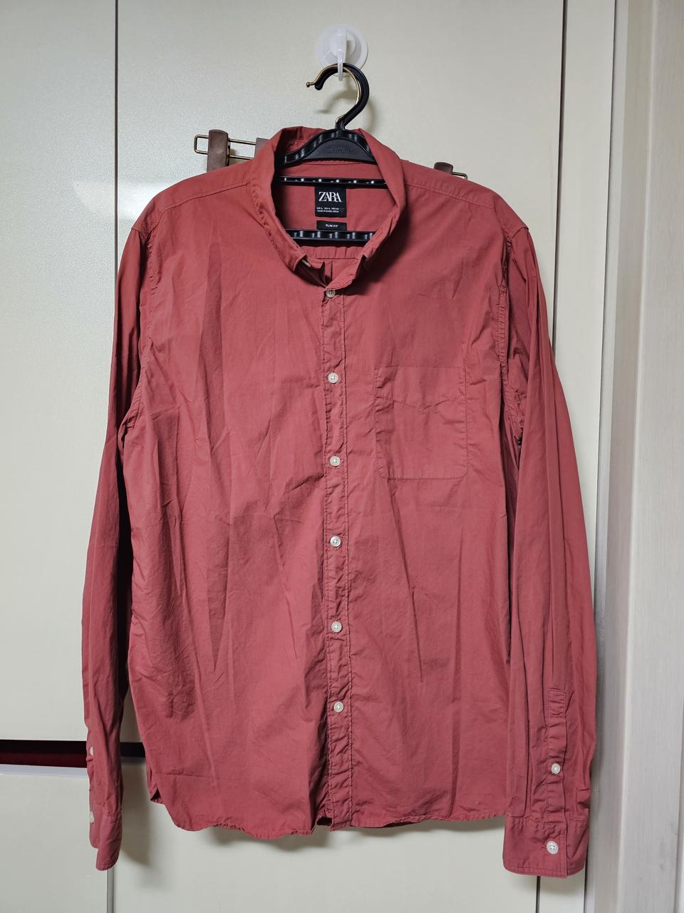 ZARA 남성 셔츠입니다다홍색 슬림핏 100