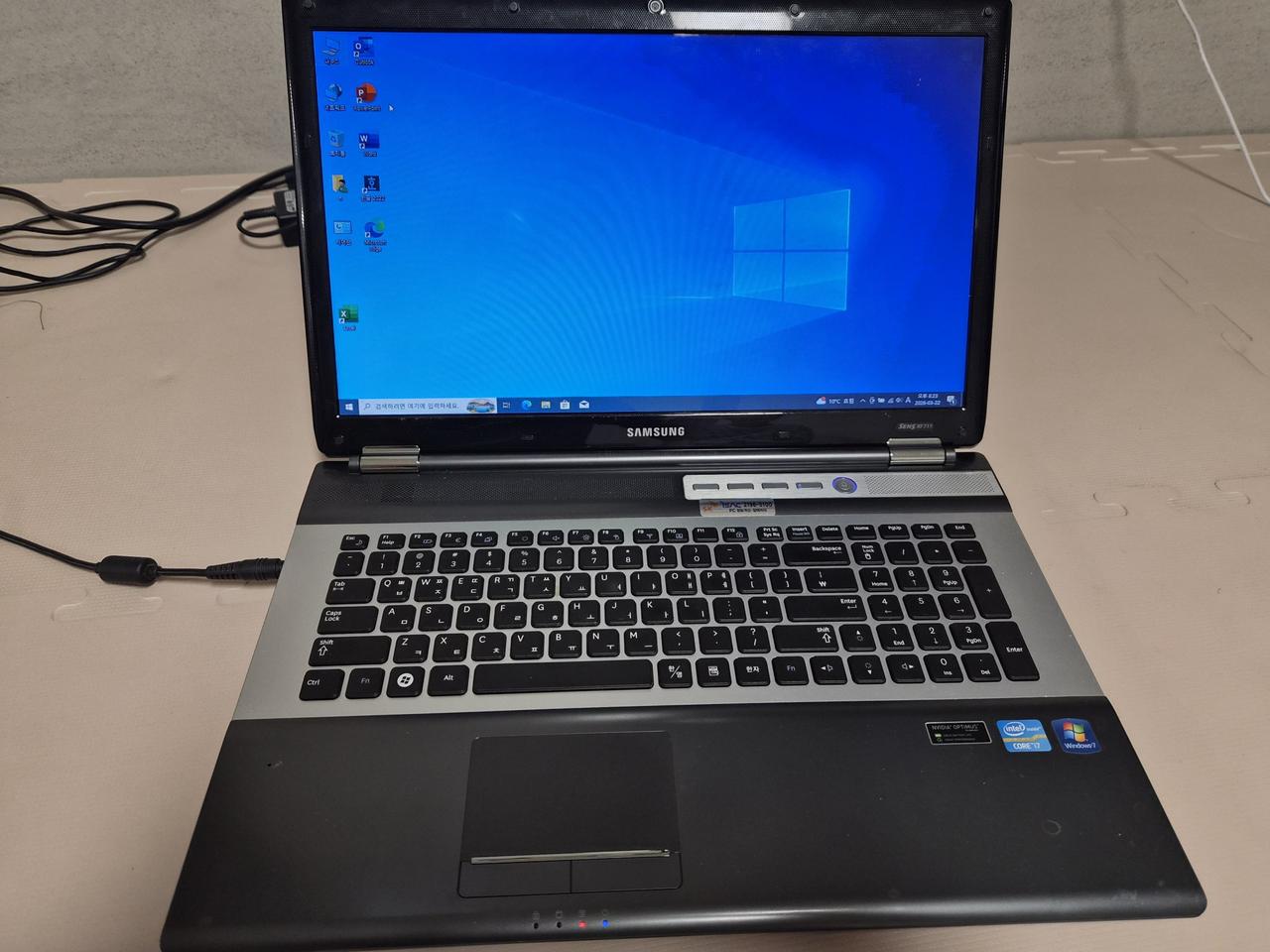 삼성 노트북 RF711 i7 17인치 팝니다