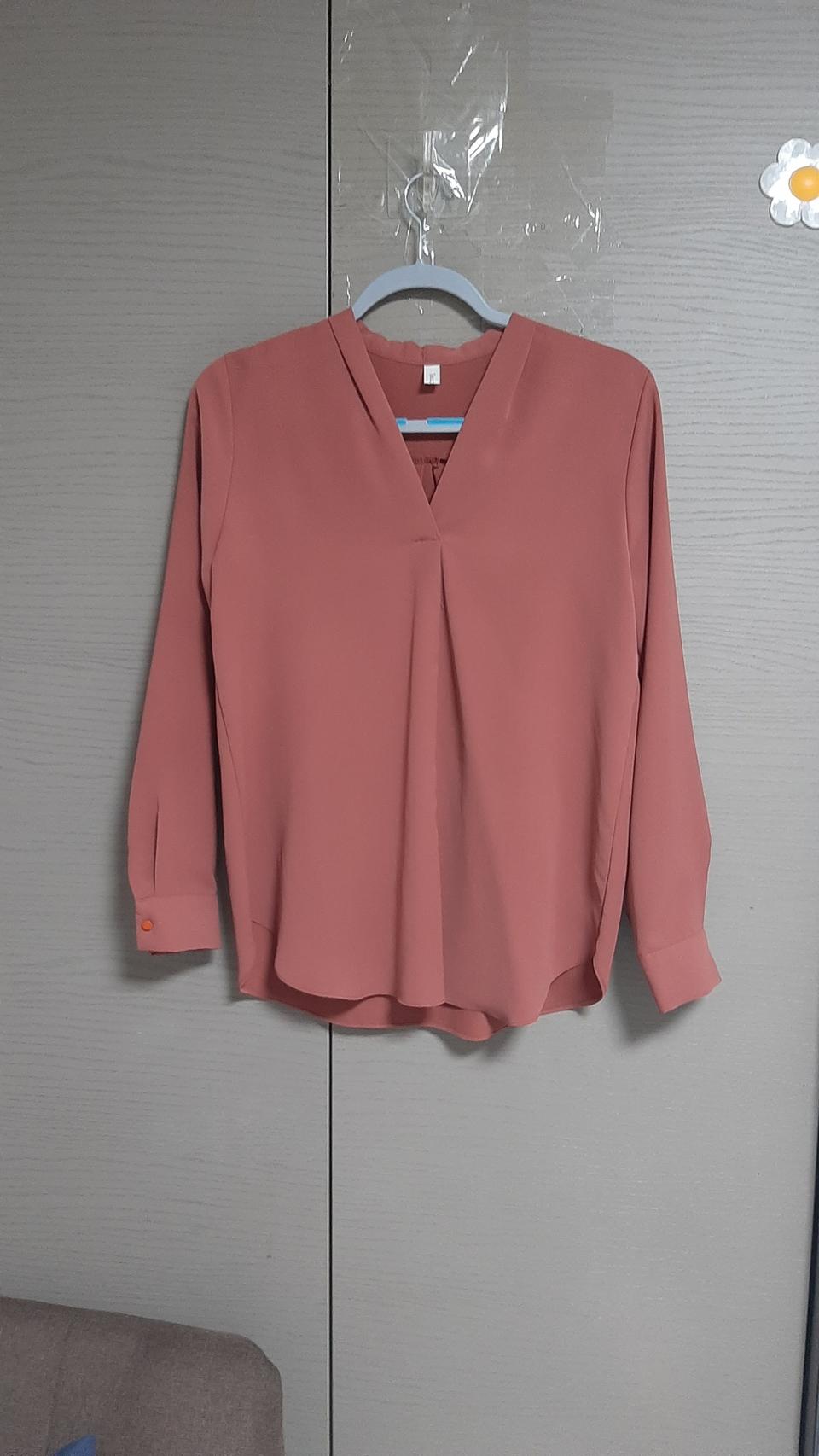 비커밍 블라우스