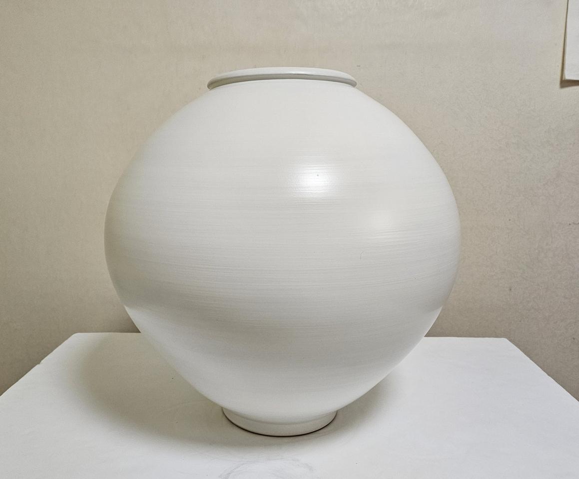 무광 대형 달항아리 2번(49cm)/미사용 새상품/돌사진 촬영