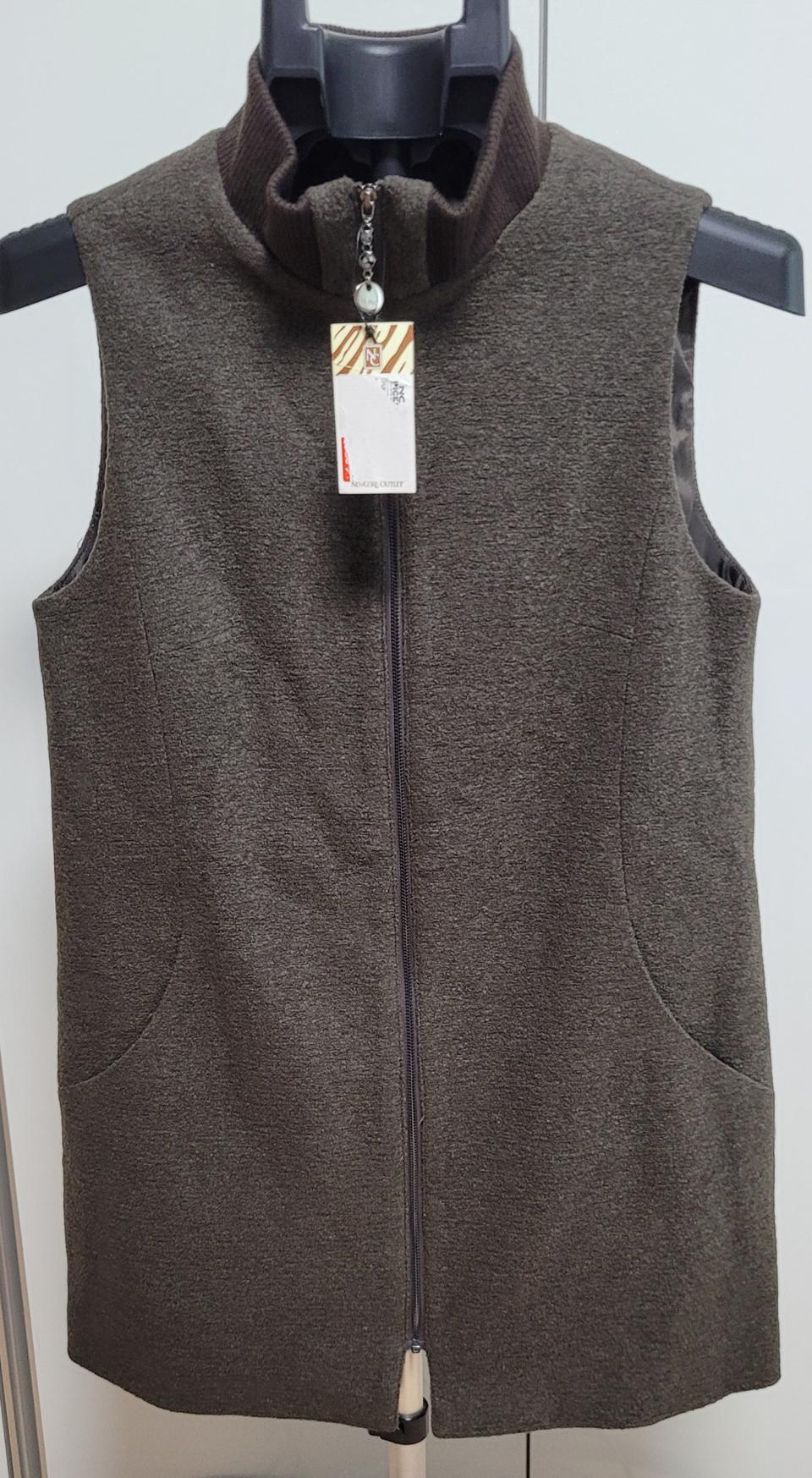 CLOMA 여성 조끼입니다