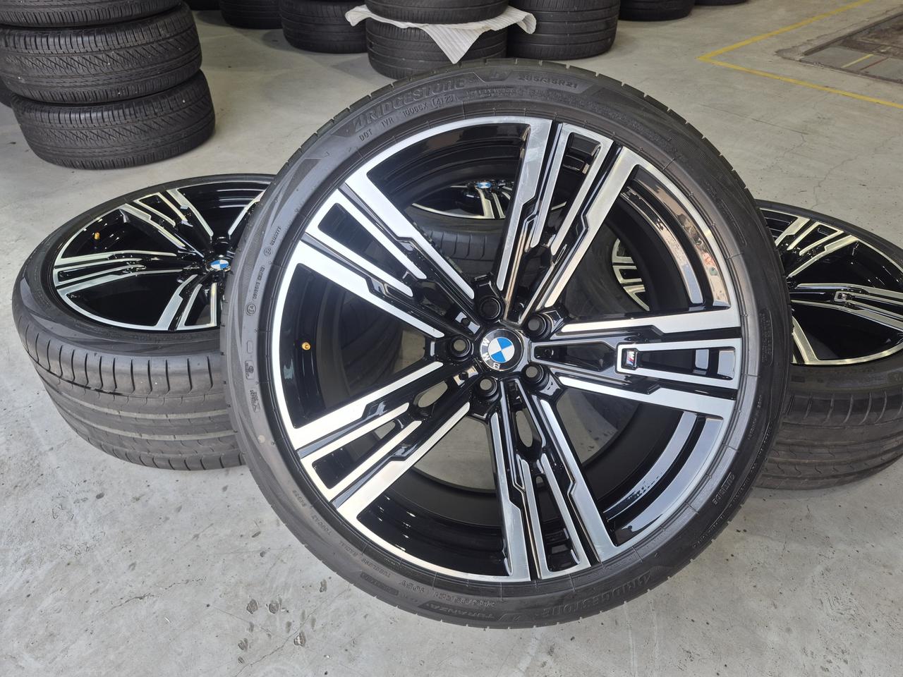 [판매] BMW i7 / 7시리즈(G70) 21인치 908M 순정 휠타이