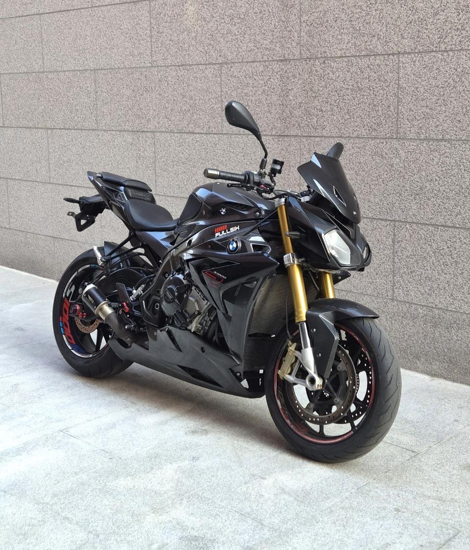 2020 BMW S1000R 싱글알 판매합니다.