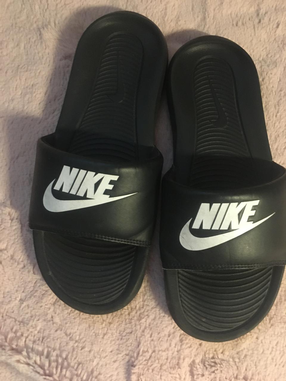 나이키 슬리퍼