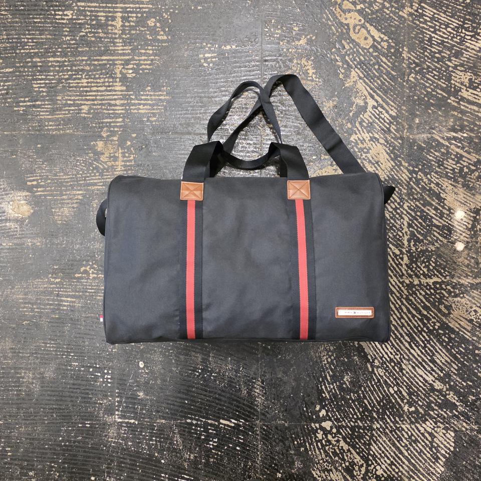타미힐피거 더플백 가방