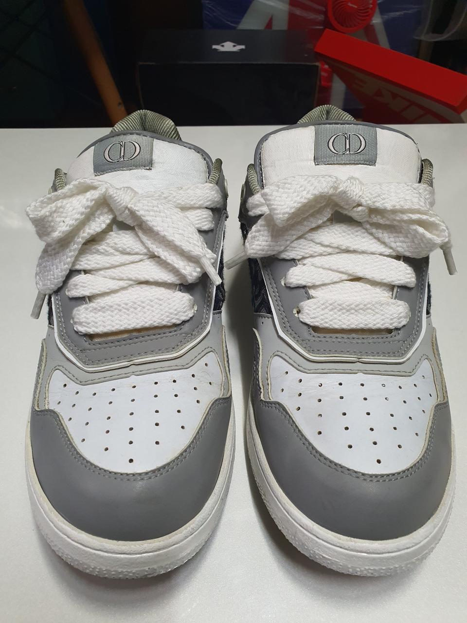 디올 스니커즈 270