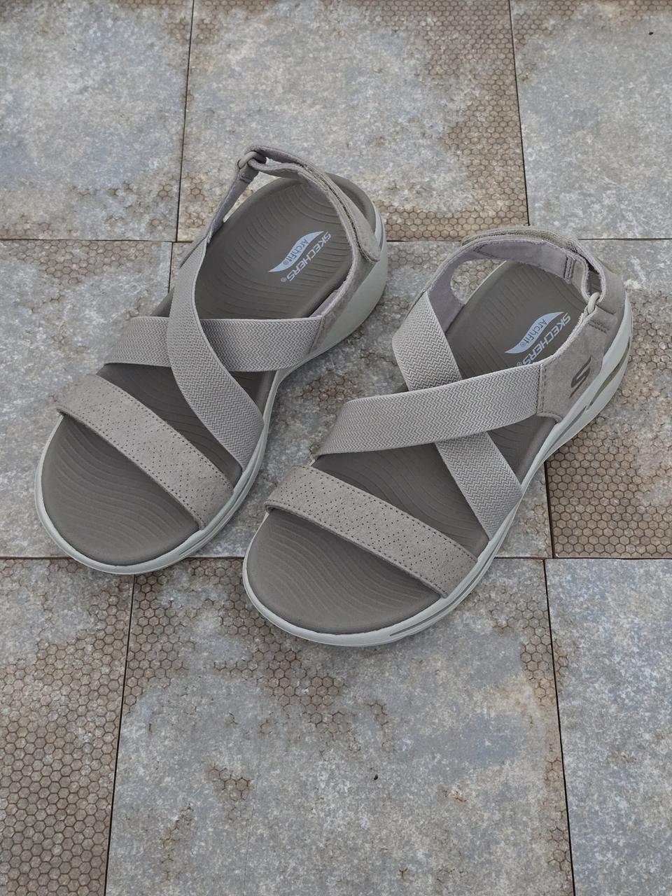 (240)스케쳐스 고워크 아치핏 샌들 샌달